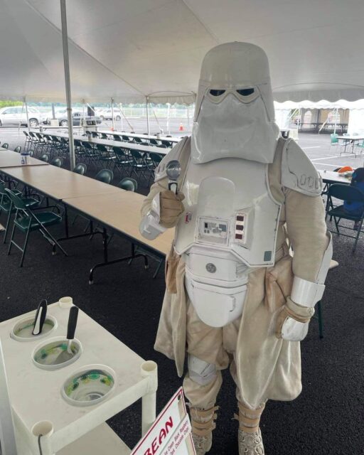 Will that be one scoop or two?

Happy National Ice day!

 #StarkillerGarrison #MTFBWY #official501st #starwarsfan #starwars #nationalicecreamday
