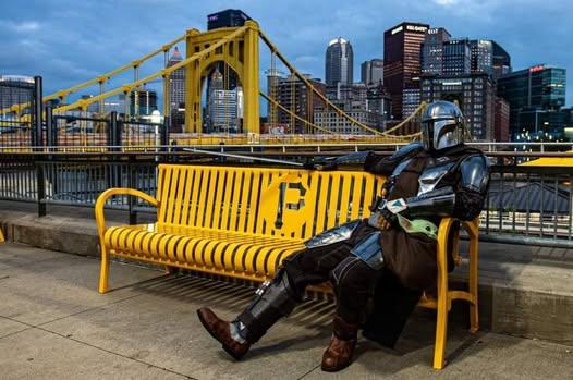 On this National Day of Relaxation, we would like to pause, relax, and enjoy the day.

 #nationaldayofrelaxation #relaxmode #StarkillerGarrison #themandalorian #starwars #501st