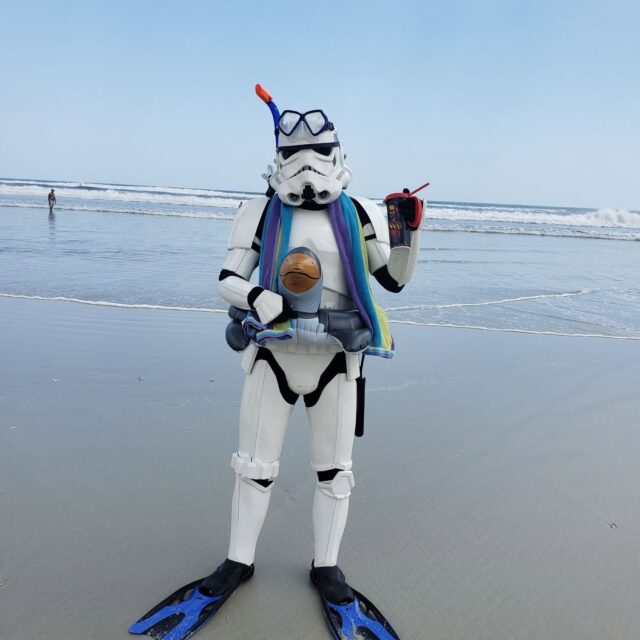 Summer is officially upon us! How are you spending your summer?

 #StarkillerGarrison #501st #starwars #starwarsfan #summerfun #summerfuntime