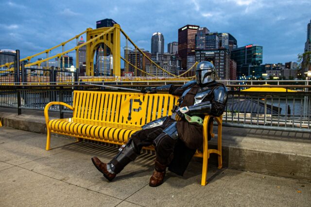 Bounty Hunting is a hard job. Din and Grogu can agree. Sometimes taking a break and enjoying some much needed fresh air, is the best reward after a bounty hunt. 

@501stbountyhuntersguild 
#StarkillerGarrison #501stLegion #StarWarsCosplay #StarWarsCostuming #ThisIsTheWay #badguysdoinggood #StarWars #BadGirlsDoingGreat #MTFBWY #official501st #volunteersmakeadifference #bountyhuntersguild